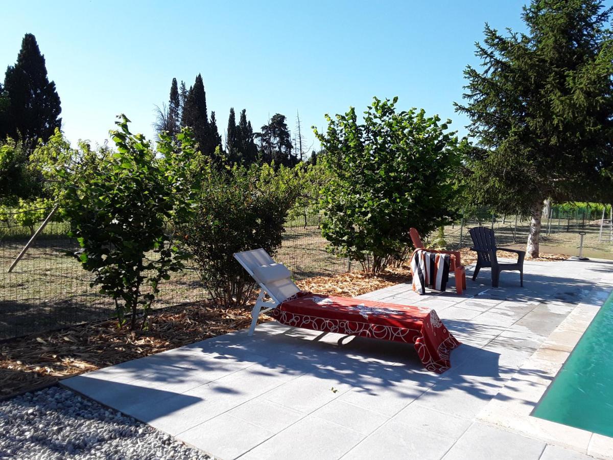La Bonbonne En Provence Villa Travaillan Exteriör bild