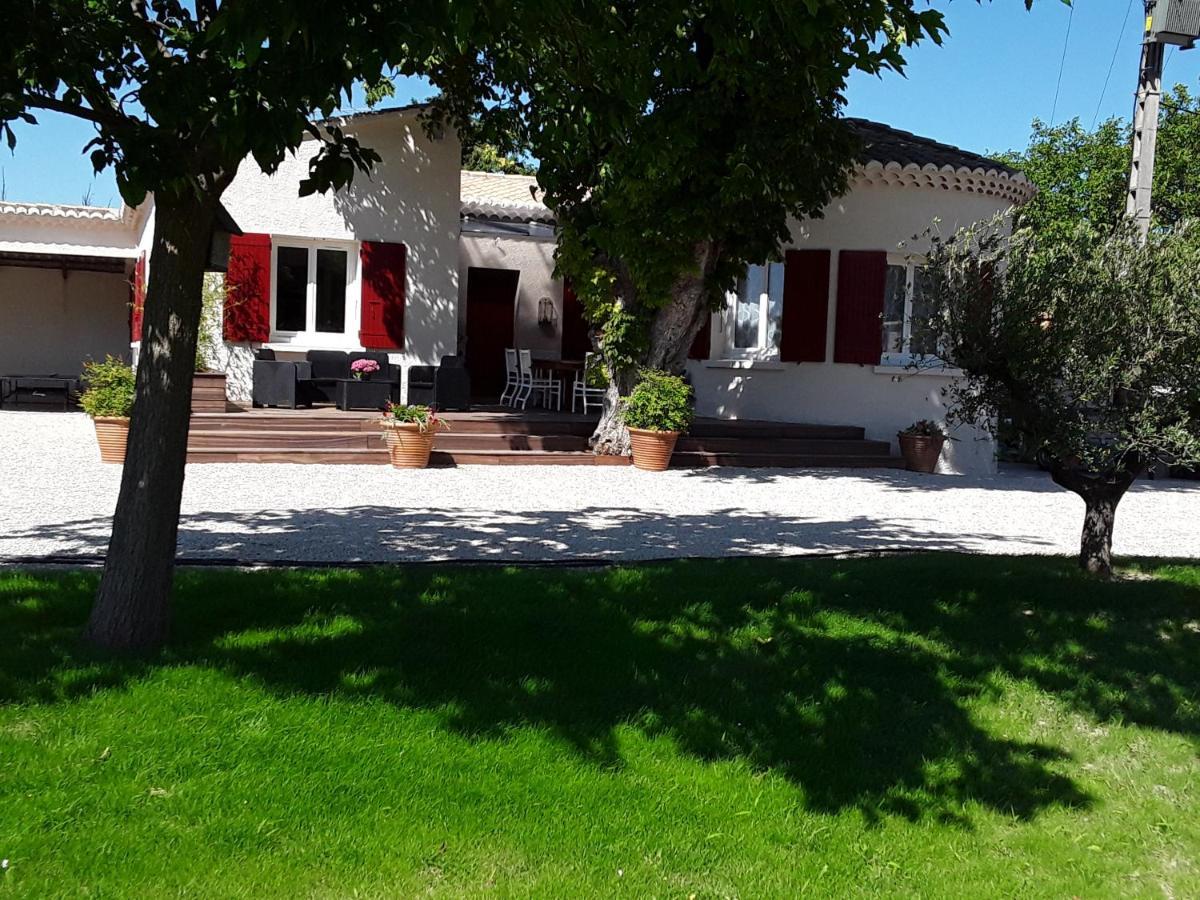 La Bonbonne En Provence Villa Travaillan Exteriör bild