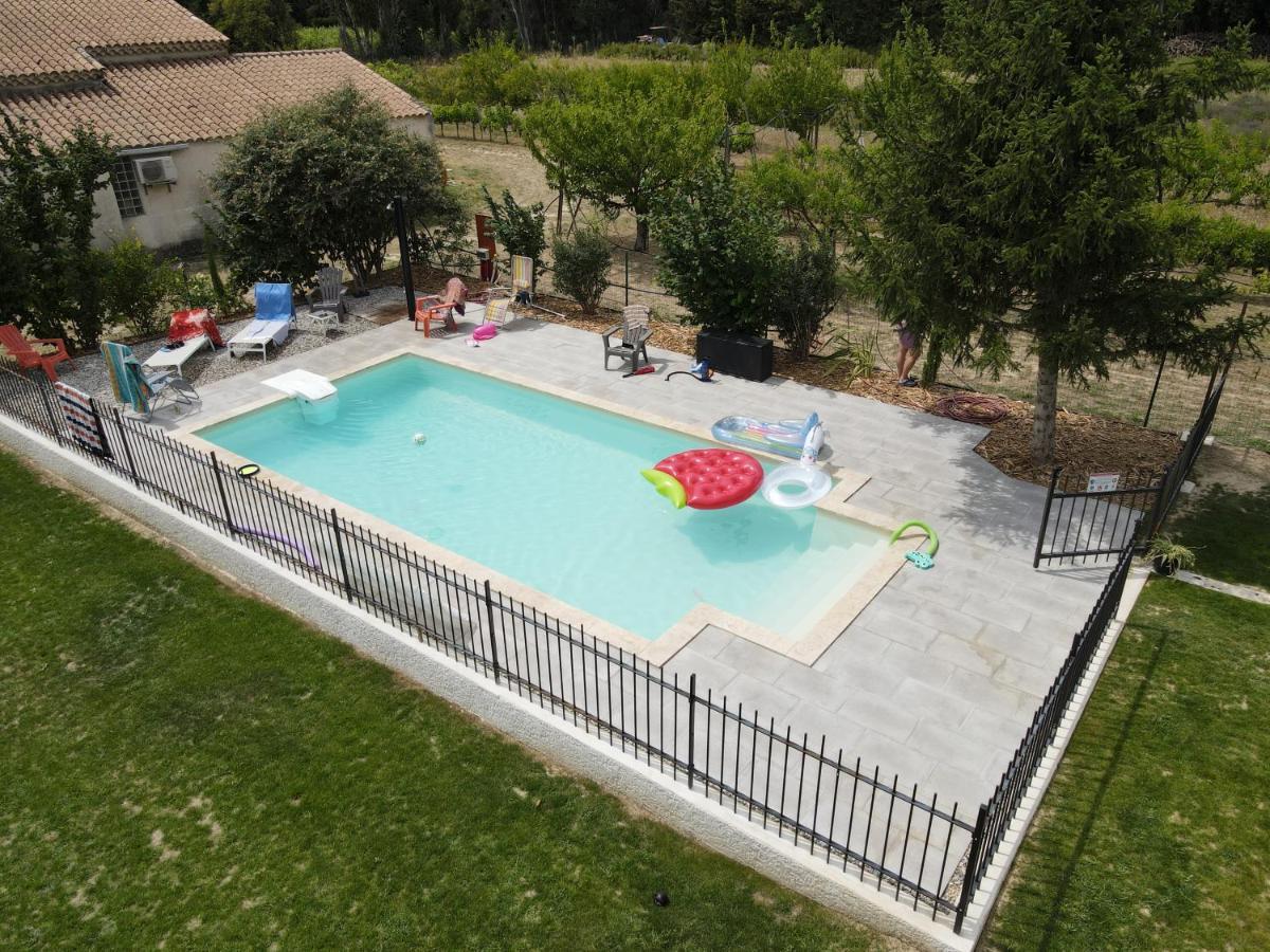 La Bonbonne En Provence Villa Travaillan Exteriör bild